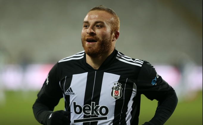 Be�ikta�'ta G�khan T�re'nin umudu var