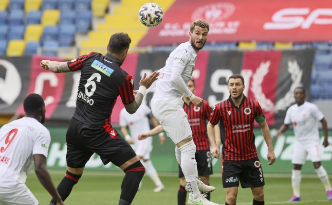 Sivasspor 15 dakikada d�nd�, rekor geldi!