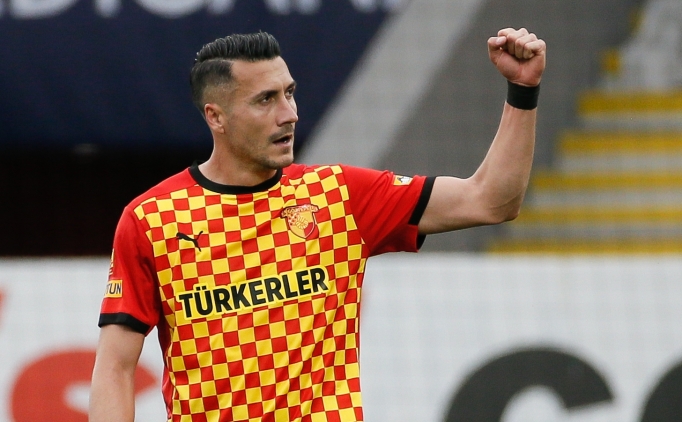 Adis Jahovic: 'Gollerim ve mücadelem devam edecek'
