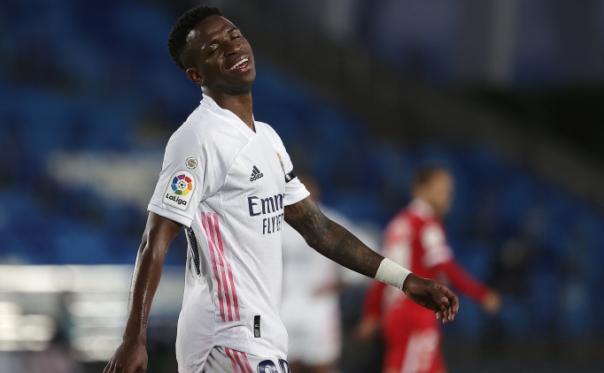 Real Madrid liderlik şansını tepti!
