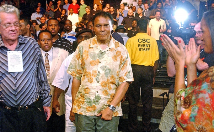 ABD'li boks tarih�isi Hascup, �l�m�n�n 5. y�l�nda Muhammed Ali'yi anlatt�