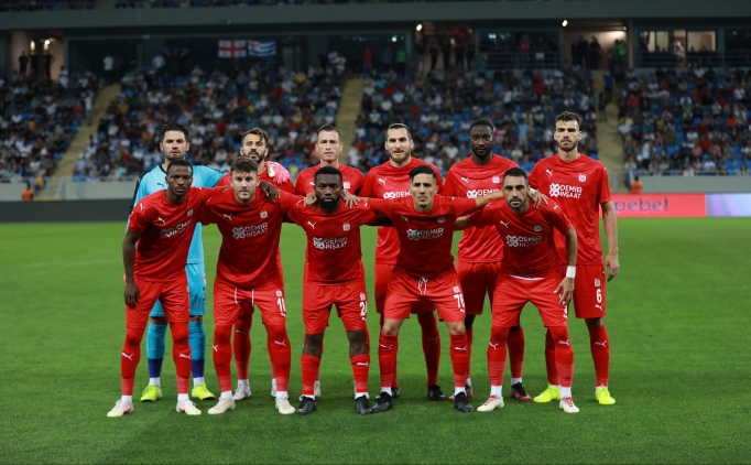 Sivasspor 90+5'te att�, galibiyetle d�nd�!