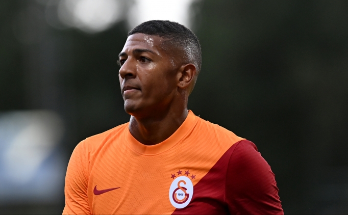 Van Aanholt, Galatasaray'a abuk snd