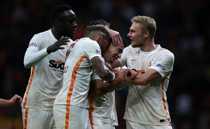 Galatasaray, tek eksikle Marsilya deplasman�nda