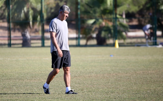 Adanaspor'da teknik direkt�r ile birlikte sistem de de�i�ti