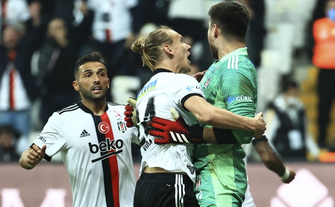 Domagoj Vida'da Ersin Destanolu'na zel tebrik