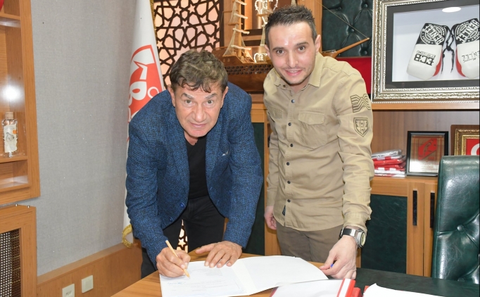 Bal�kesirspor'un yeni teknik direkt�r� Giray Bulak!