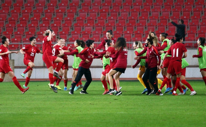 A Milli Kadın Futbol Takımımızdan İsrail'e karşı müthiş geri dönüş!