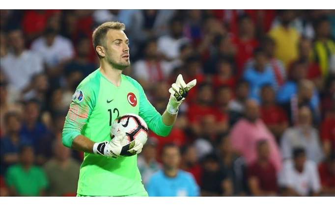 Besiktas Mert Gunok Ile 3 Yillik Imzaladi