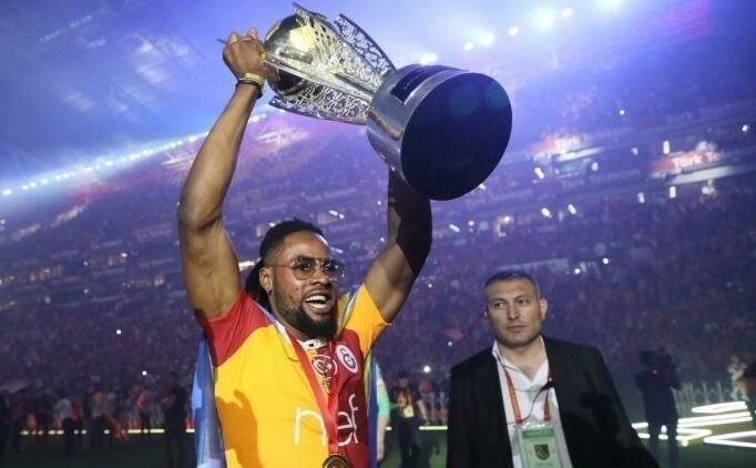 Galatasaray, Luyindama'y sat listesine koydu! 