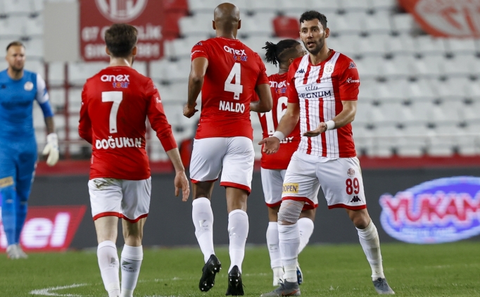 Antalyaspor, Sper Lig'de 25. sezonunda 1002 puana ulat