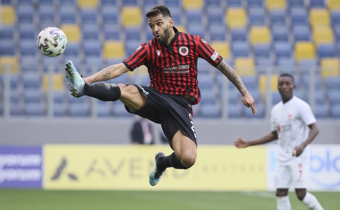 Alanyaspor'dan h�cuma ilk takviye: 'Kongre sonras� imzay� atacak'