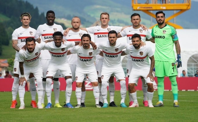 Gaziantep Fk Taraftarindan Yeni Sezon Mesaji