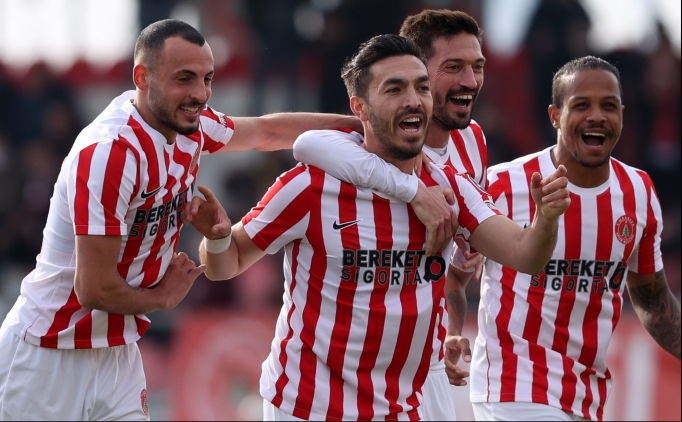 �mraniyespor zirve yar���nda hata yapmad�!