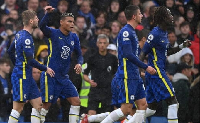 Lider Chelsea, deplasmanda tek golle gld