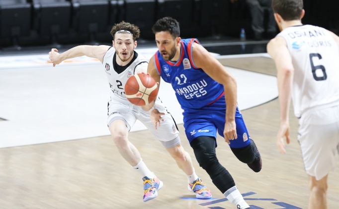 Anadolu Efes, 3-0'la finale ykseldi!