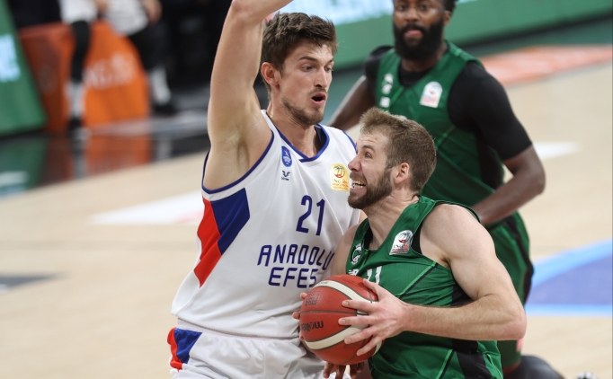 Anadolu Efes, Darafaka'y geti!