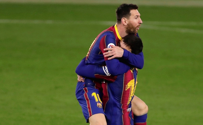 Leo Messi, Barcelona'yı yarışta tuttu