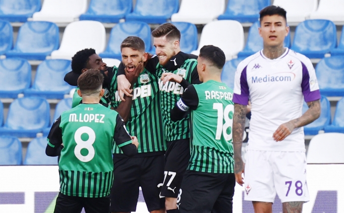 Mert M�ld�r oynad�; Sassuolo, penalt�larla kazand�