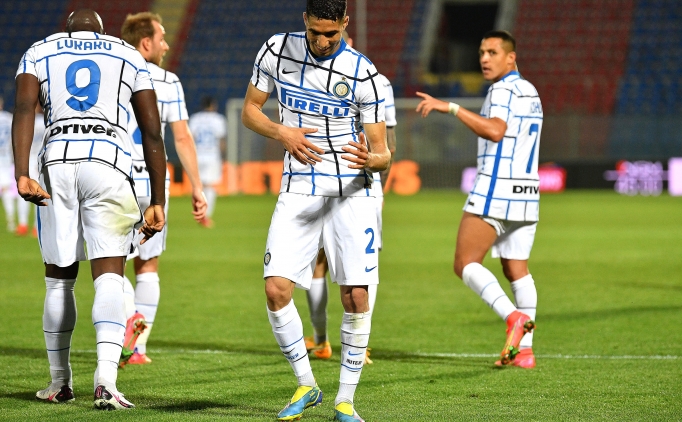 Inter'in sevinci, �talya'y� kar��t�rd�!