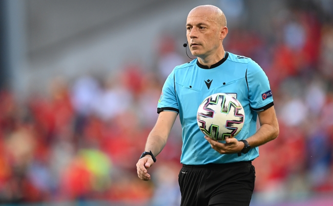 Cneyt akr, Wembley yolcusu