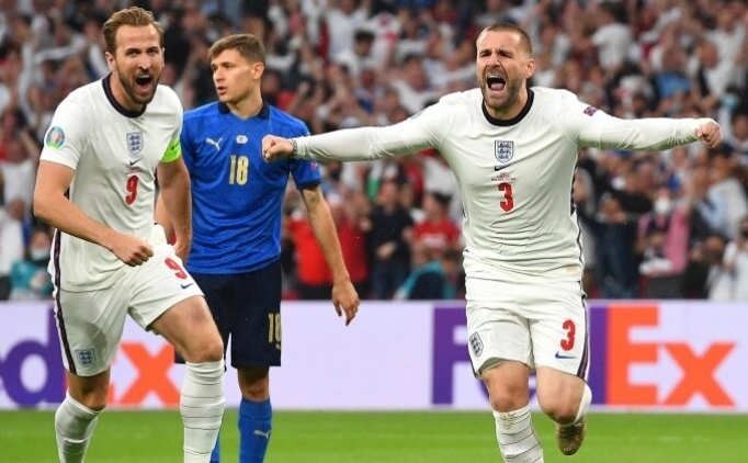 Roberto Carlos'a gre EURO 2020'nin en iyisi Luke Shaw