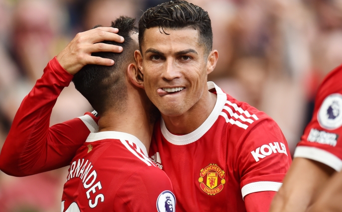 Cristiano Ronaldo, Manchester United'a gollerle döndü