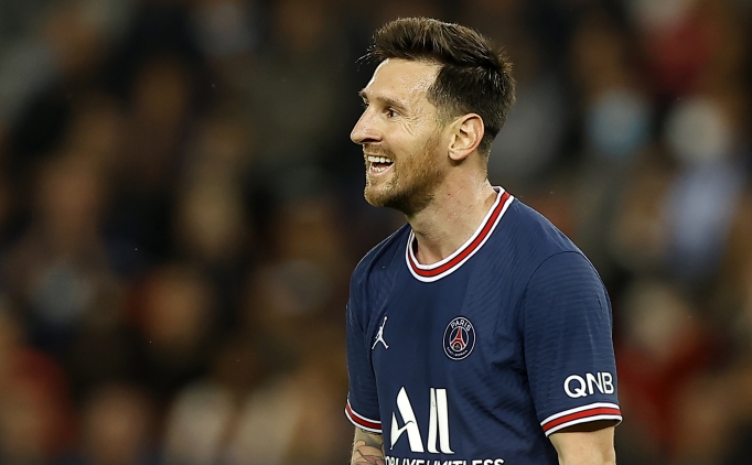 PSG'de Messi kızdı, Icardi kurtardı