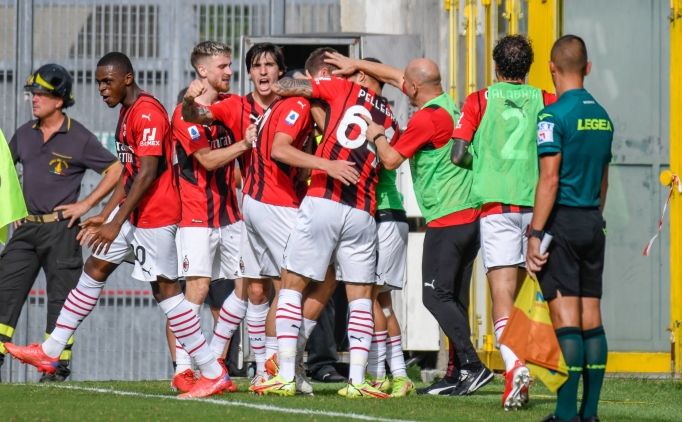 AC Milan doludizgin gidiyor