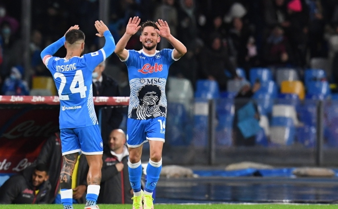 Napoli, Lazio'yu darmadan etti!