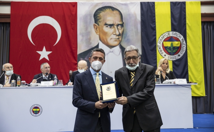 Fenerbah�e'de y�ksek divan kurulu toplant�s� ba�lad�