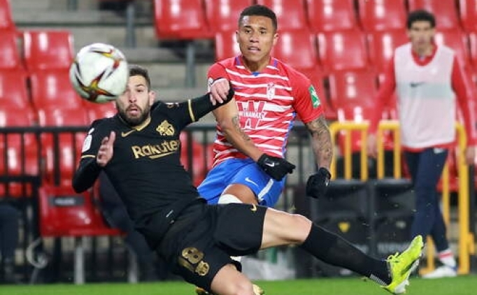 Barcelona gol düellosunu kazanarak yarı finalde