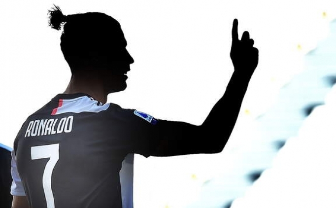 Cristiano Ronaldo sosyal medyada da şampiyon