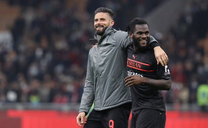 PSG'den Franck Kessie aklamas