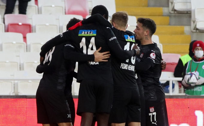 Sivasspor kupada Ankarag�c�'n� saf d��� b�rakt�!