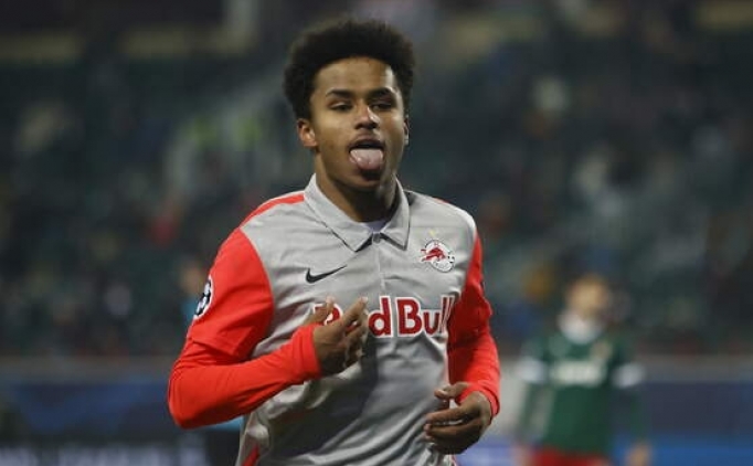 Adeyemi'nin babas ve menajeri Bayern Mnih'le grt!