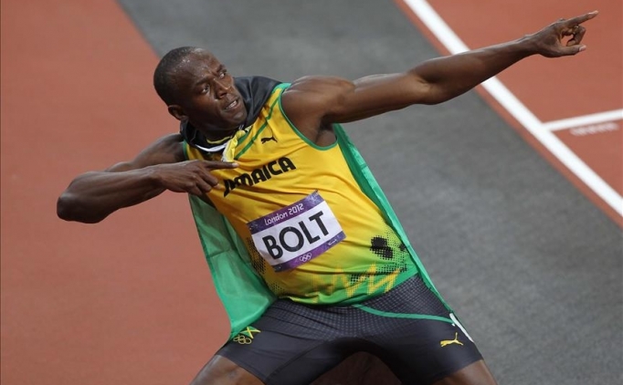 Bolt, birlikte yarabilecei 4 futbolcu seti