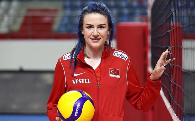 Milli voleybolcu Meryem Boz yeni yetenekler yeti�tirecek
