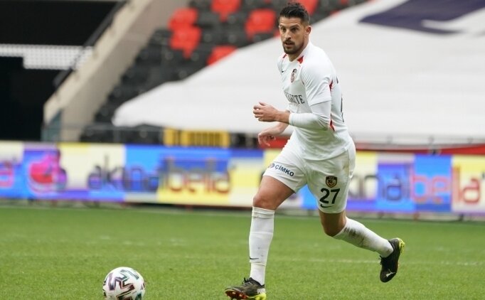 Kevin Mirallas'�n s�zle�mesi 'suya' d��t�!