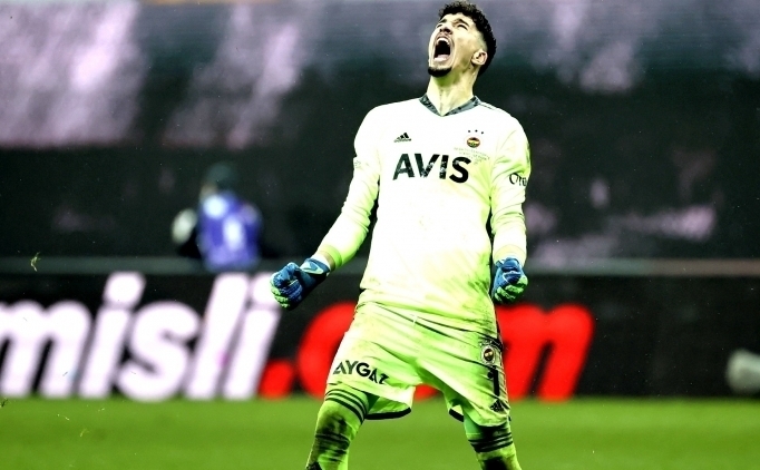 Ajax, Altay Bayındır için geliyor!