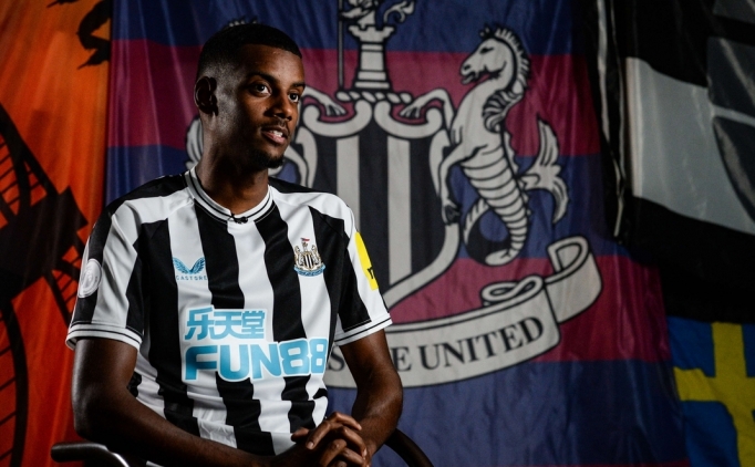 Newcastle United, Alexander Isak' transfer etti