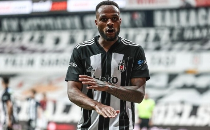 Beşiktaş'ta Larin, Arsenal ile görüşüyor