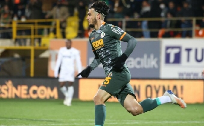 Be�ikta�'ta Tayfur Bing�l transferi ��kmaza girdi