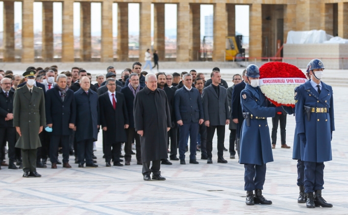 Genlerbirlii Kulbnden Antkabir'e ziyaret