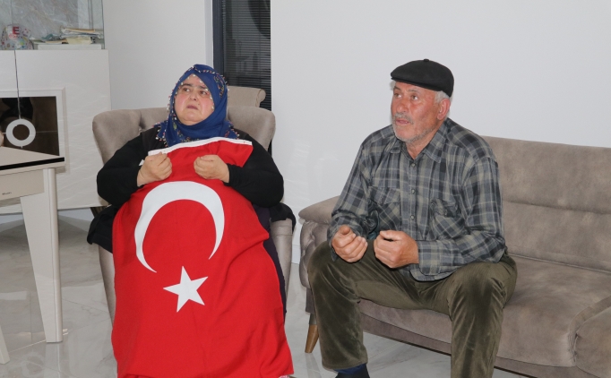 R�za Kayaalp'in 11. Avrupa �ampiyonlu�u ailesini gururland�rd�