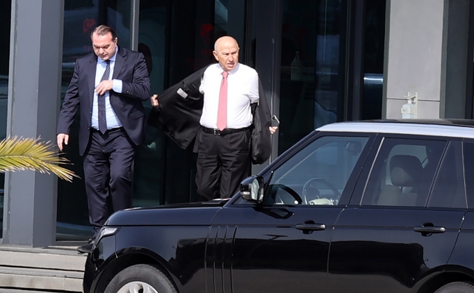 Nihat �zdemir istifa etti!