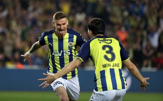 Fenerbah�e'de savunmaya mecburi rotasyon