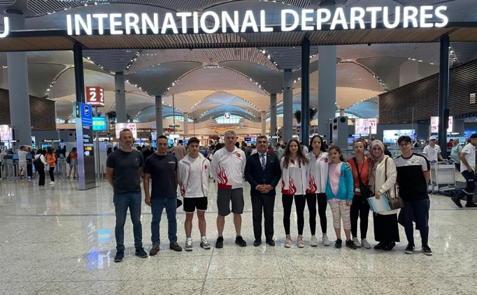 Paletli Y�zme Gen� Milli Tak�m� Polonya'ya gitti