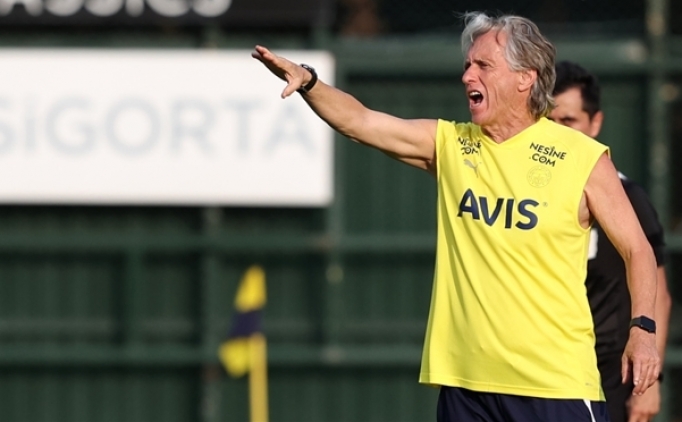 Y�ld�z isim Jorge Jesus'u sinirlendirdi
