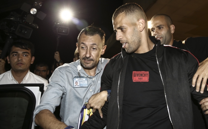 Islam Slimani'ye Fransa'da ırkçılık yapıldı